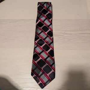 Stylish Black and Red Men's Tie